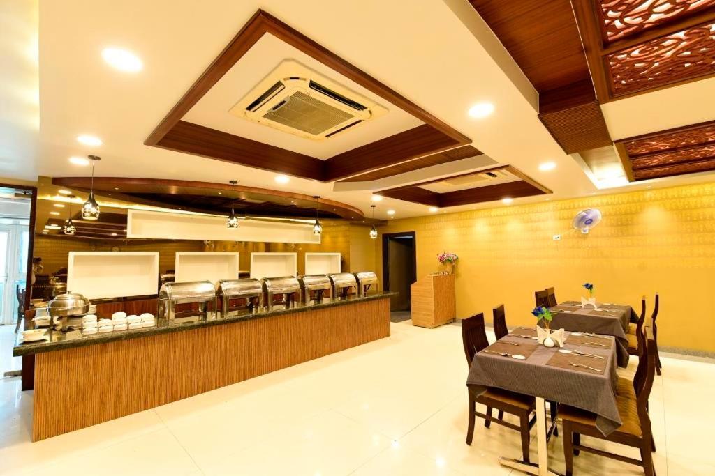 Hotel Jataka Inn Bodh Gaya Extérieur photo